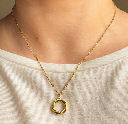 Twisted Circle Necklace - Vintage Style Ring Necklace
