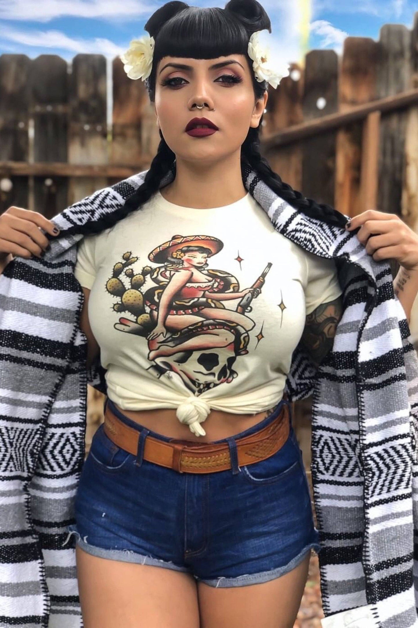 La Valiente Fitted Tee in Ivory