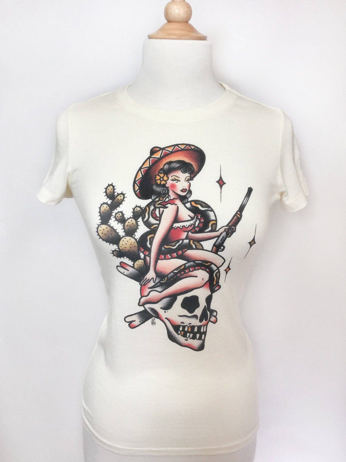 La Valiente Fitted Tee in Ivory