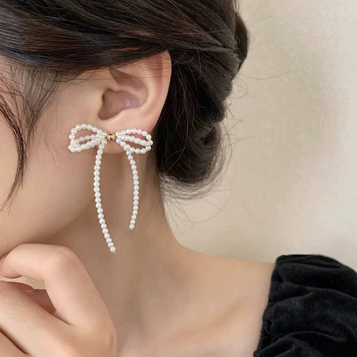 Sweet and Gentle Retro Bow Earrings
