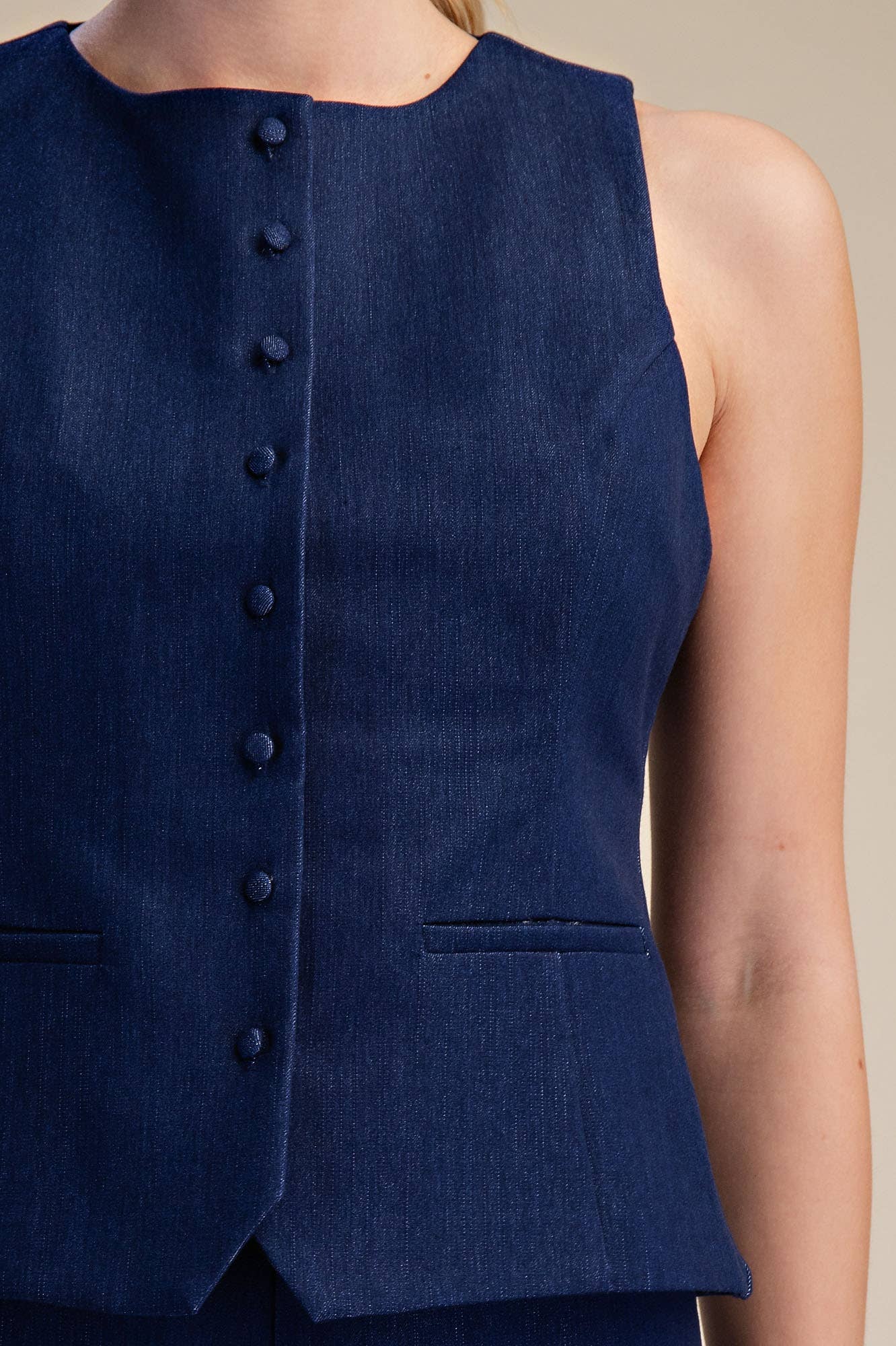 Round Neck Vest