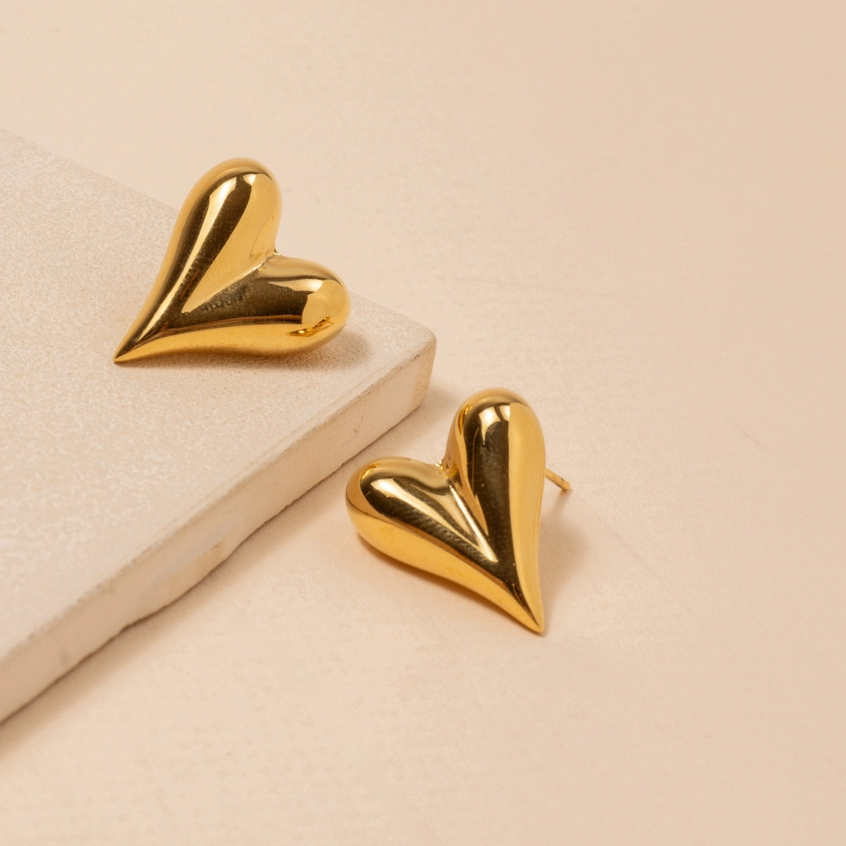 Heart SS Stud Earrings