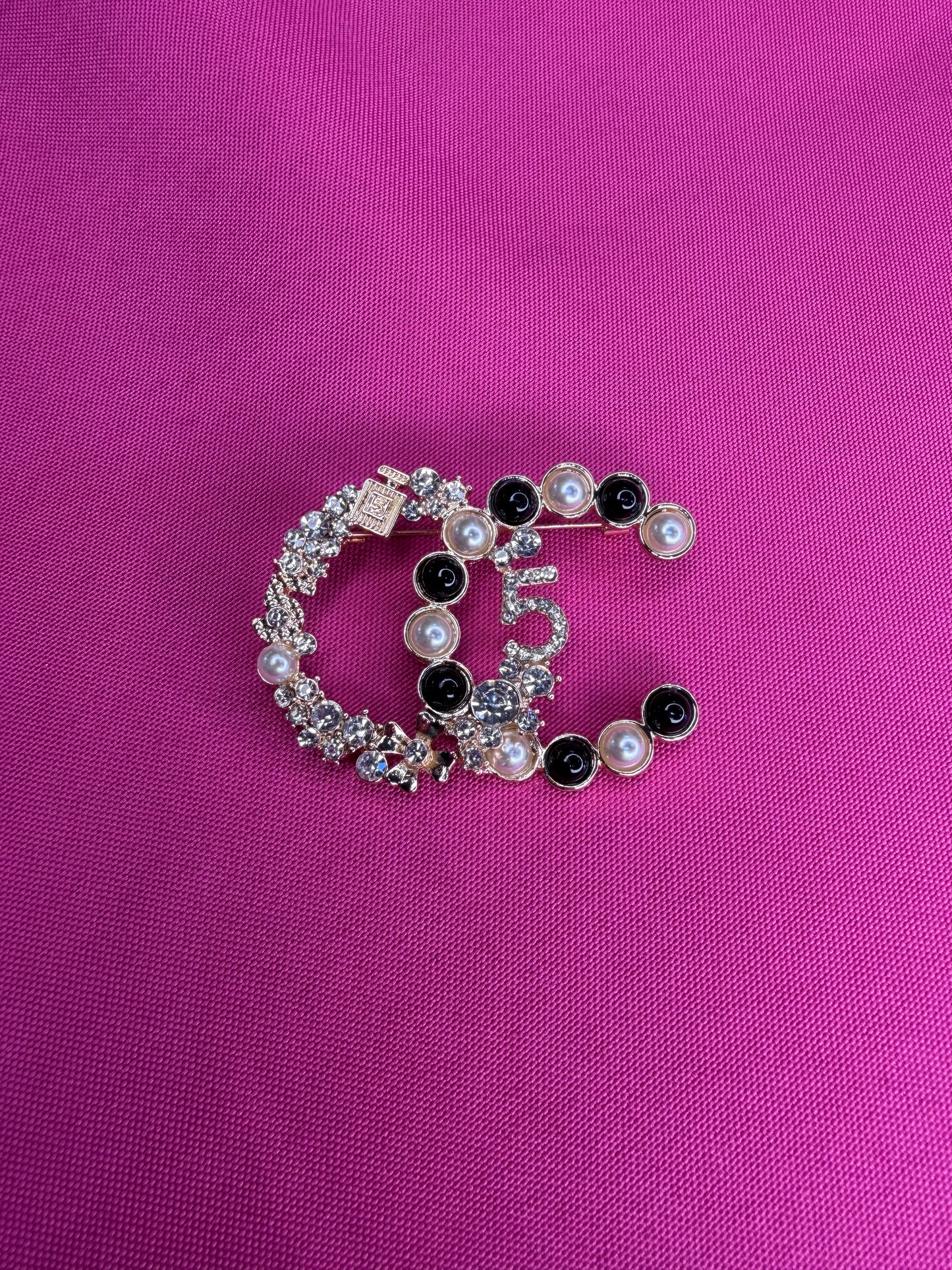 Round Circle/Open Circle Brooch