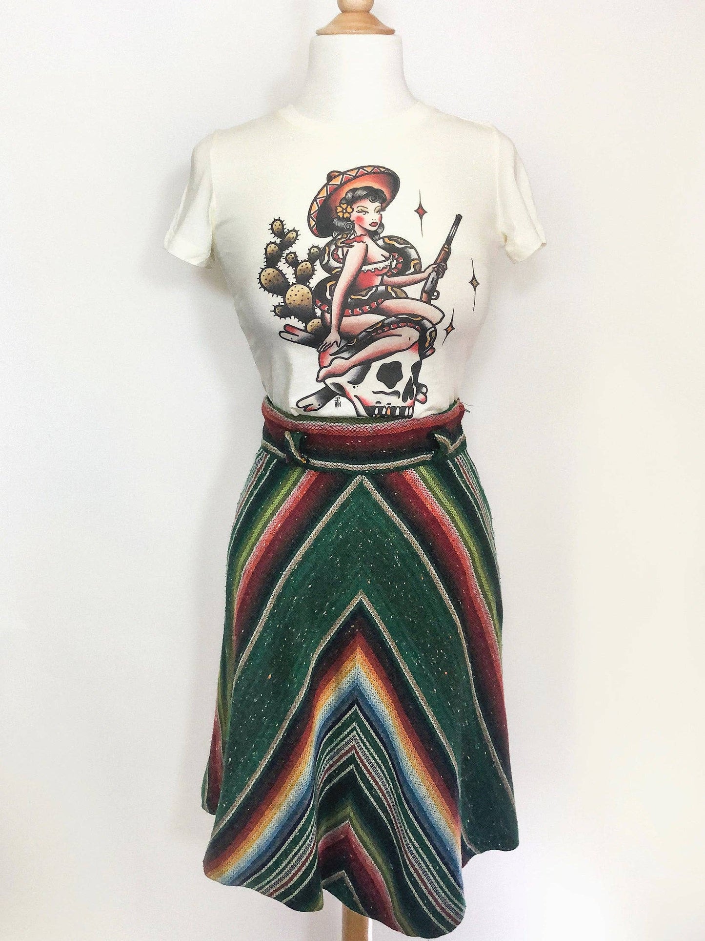 La Valiente Fitted Tee in Ivory