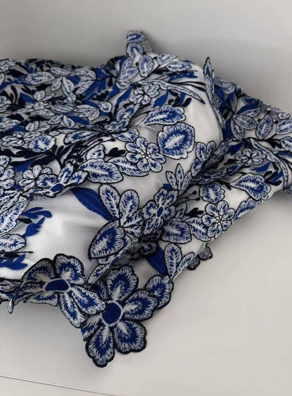 Lace Embroidery Short Tube Dress with Blue Contrast