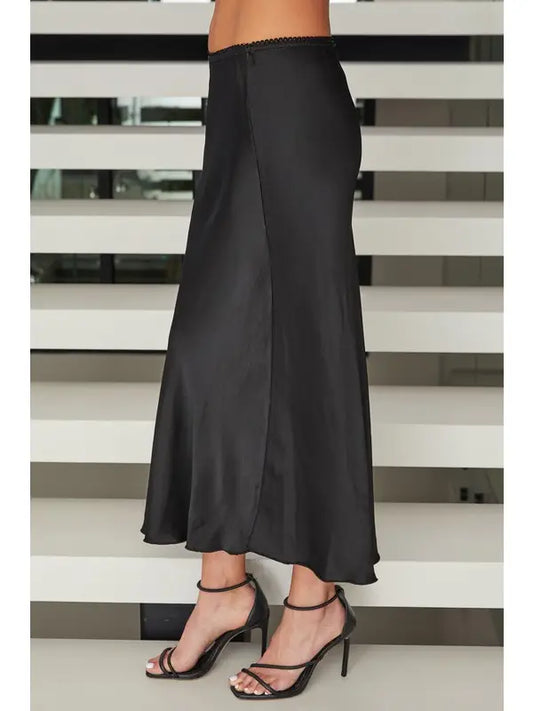 Silky Skirt in Black