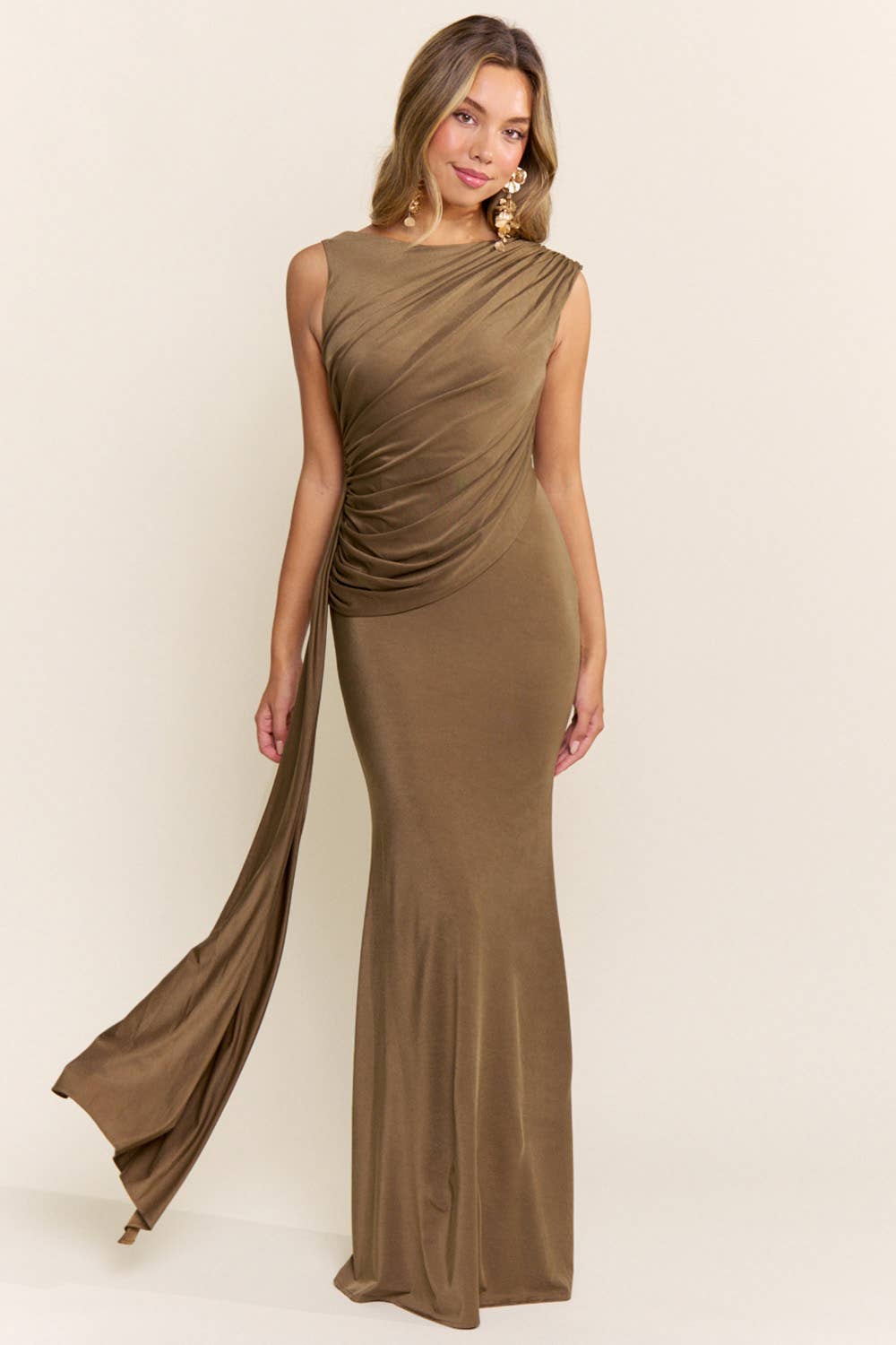 MF23302 SLEEVELESS ASYMMETRICAL BACK MAXI DRESS