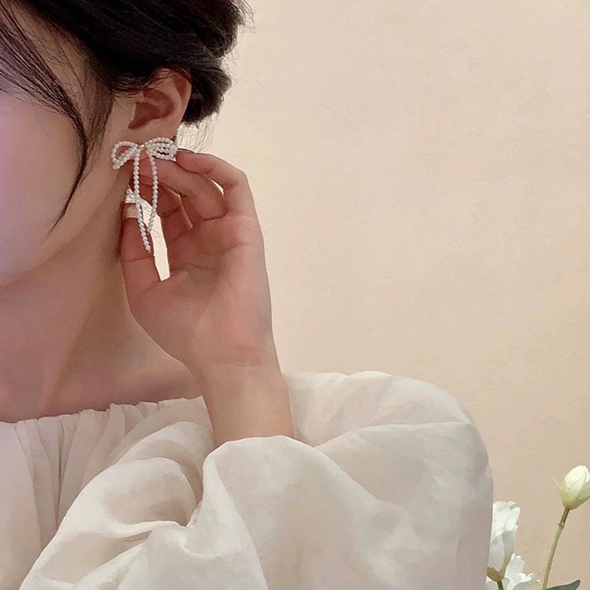 Sweet and Gentle Retro Bow Earrings